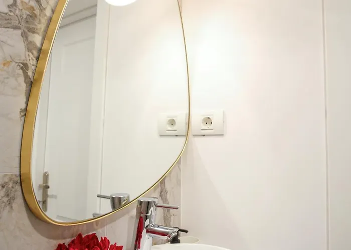 Parisian By Ioana 부쿠레슈티