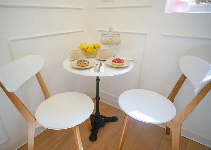 Апартаменти Parisian By Ioana *